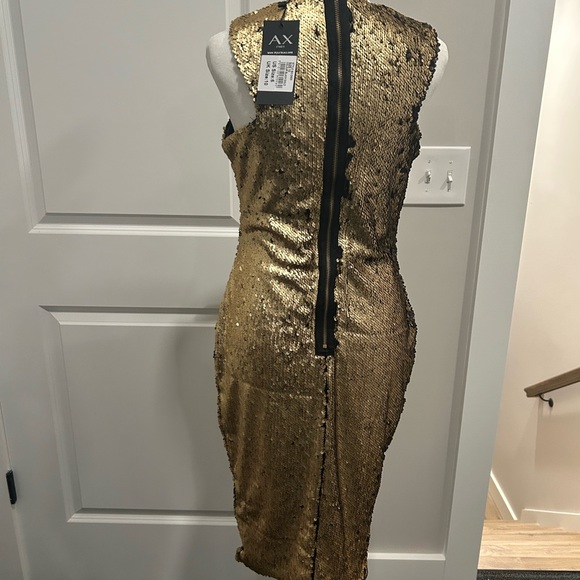 NWT Stunning A/X Paris Gold Sequin Dress Size 4 - Picture 3 of 6